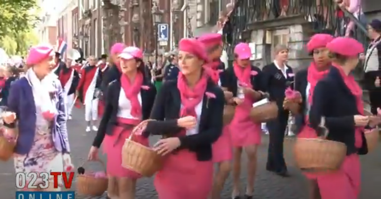 Parade tijdens Roze Zaterdag op 7 juli 2012 in Haarlem. 